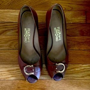 Size 10B Ferragamo brown peep toe heels